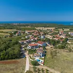 Вилла Big Promotion, Serenitas Тар