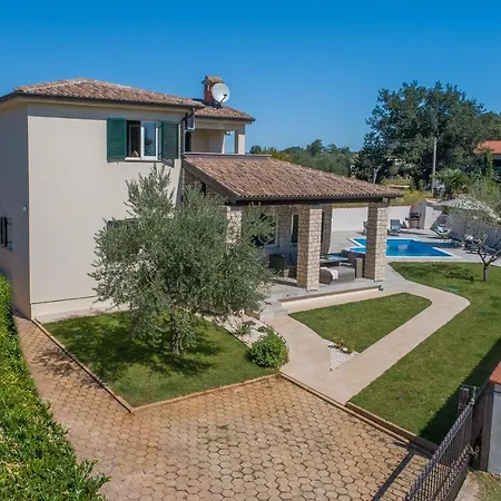 Villa Big Promotion, Serenitas