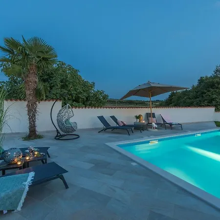Villa Big Promotion, Serenitas