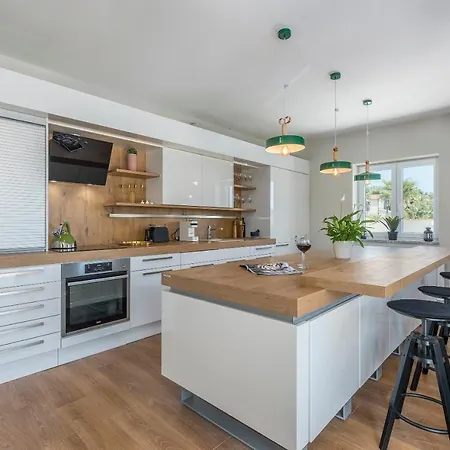 Big Promotion, Serenitas * Tar-Vabriga