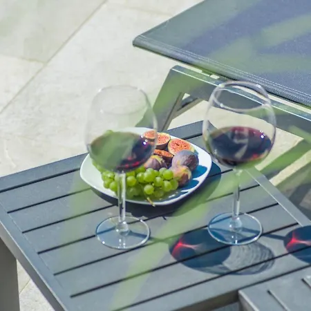 Big Promotion, Serenitas * Tar-Vabriga