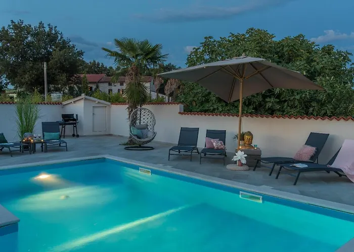 Big Promotion, Serenitas Villa Tar-Vabriga