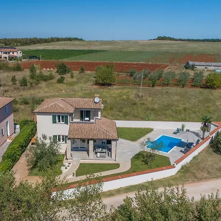 Big Promotion, Serenitas *