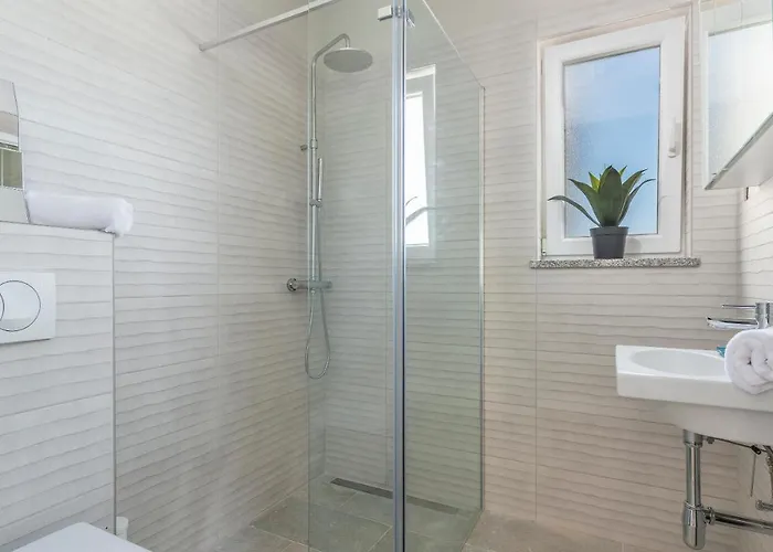 Big Promotion, Serenitas