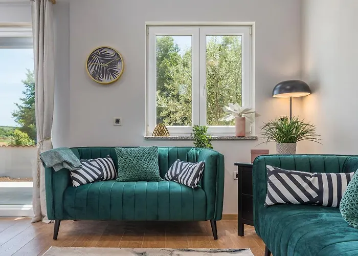 Vila Big Promotion, Serenitas *