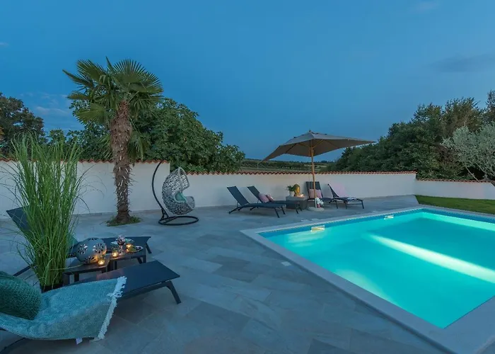 Villa Big Promotion, Serenitas