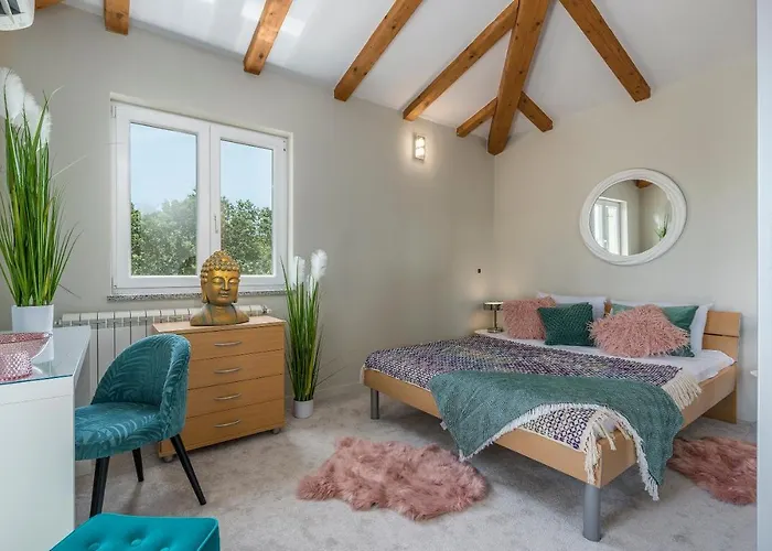 Big Promotion, Serenitas * Tar-Vabriga