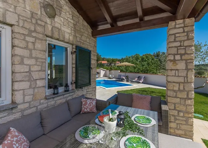 Big Promotion, Serenitas Villa *