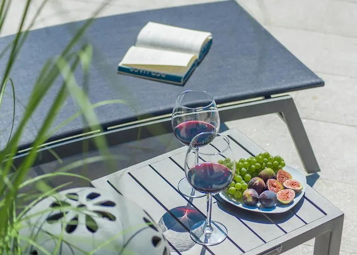 Big Promotion, Serenitas Villa *