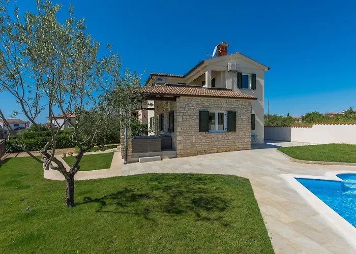 Big Promotion, Serenitas Villa *